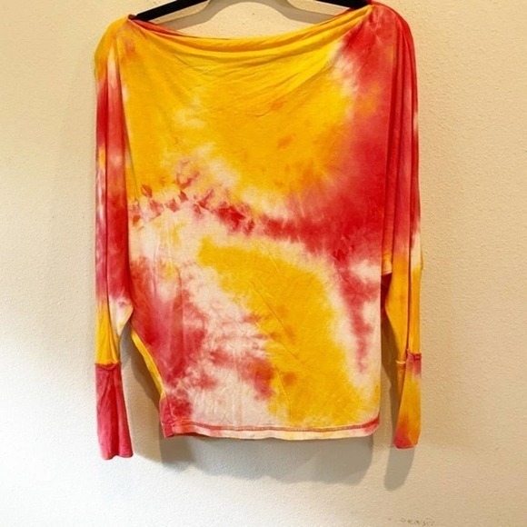 white birch Tops - Tie Dye Dolman Womens Small Top Long Sleeve Red‎ and Yellow Trendy Comfy